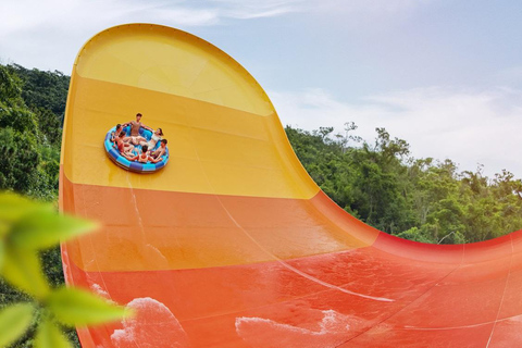 Hong Kong: Water World Entry Ticket Water World Pre-Summer Splash Admission Ticket