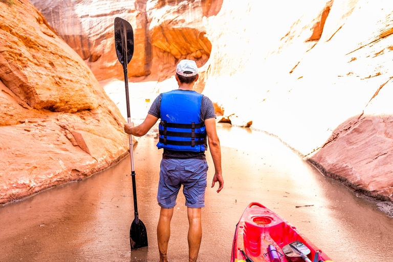 Page, Arizona: Lake Powell Premium Kayak Rental Single Kayak Rental on Lake Powell