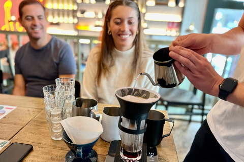 Melbourne: Laneways Food Tour with 8 Authentic Tastings