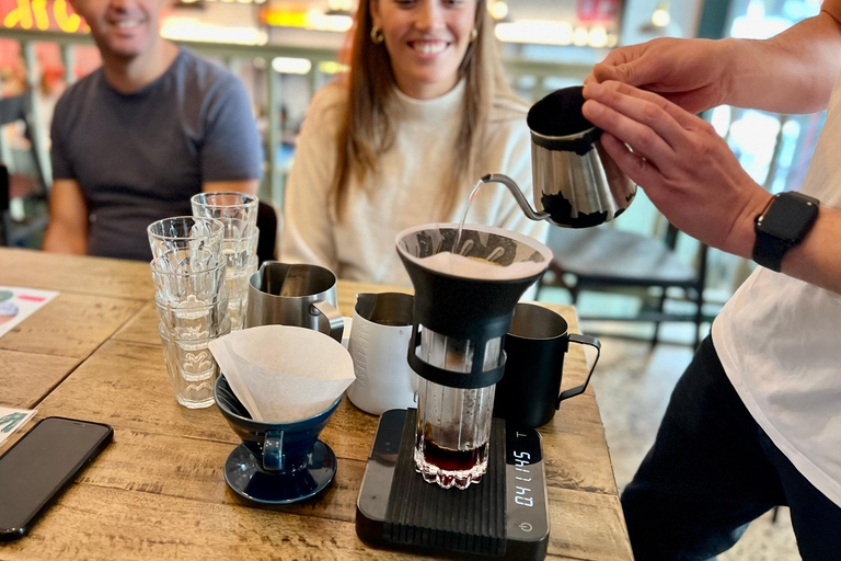 Melbourne: Laneways Food Tour with 8 Authentic Tastings