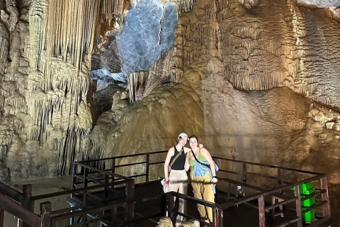 Traslado en autobús de Hue a la Cueva del Paraíso con visita turística