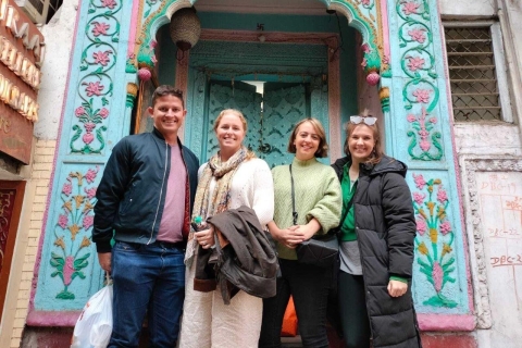 Privétour aangepast winkelen in Delhi met vrouwelijke adviseurKosten dagvullende tour