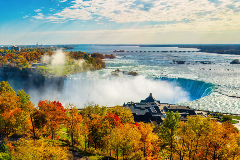 Toronto: Niagara Falls Day Trip with Cruise & Pickup