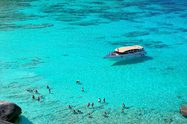 Phuket/Khaolak:Excursión de un día a las Islas Similan con buceo de superficie