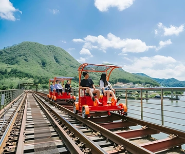 Seoul: Nami, Petite France, Italian Village, Railbike Option
