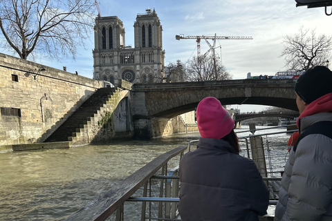 Paris: 1-Hour Seine Cruise departing from the Eiffel Tower