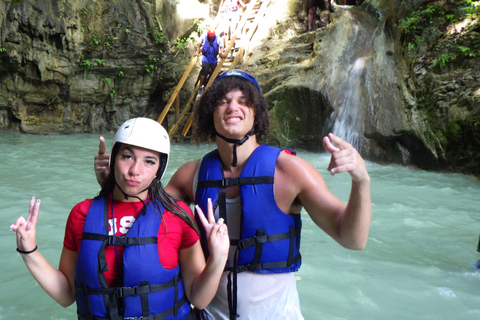 Puerto Plata: rondleiding langs 7 watervallen met lokale lunchPuerto Plata: rondleiding langs 7 watervallen met een lokale lunch