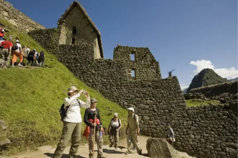 Private Guided Machu Picchu Tour from Aguas Calientes