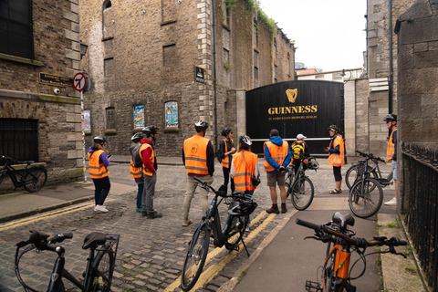Dublin: Bike & E-Bike Tour with a Local Guide Dublin: Push Bike Tour with a Local Guide
