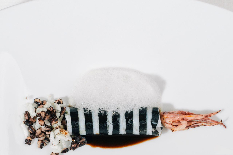 Porto: Gourmet gastronomic experience in a 2-Michelin-star restaurant Porto: Gourmet dining experience at a 2-Michelin-star restaurant