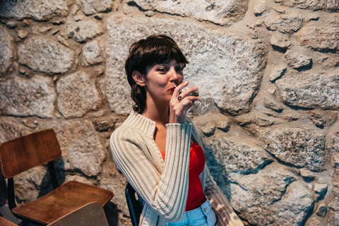 Porto: Unique Live Fado Performance with Port Wine