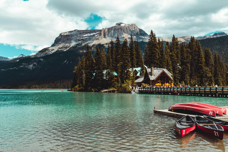 Banff/Canmore: Lake Louise, Moraine Lake &amp; Emerald Lake TourPickup from the Travel Alberta Canmore Visitor Centre