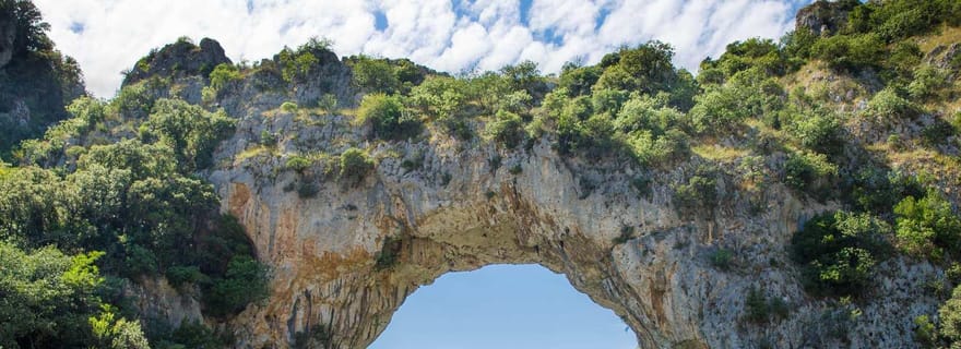 Descente de l'Ardèche Sportive des Gorges de l'Ardèche : 6h00 environ 32km