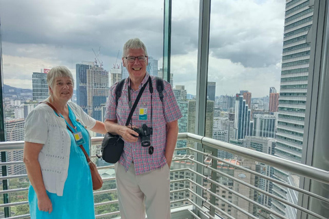 Petronas Twin Tower Skybridge View & Dining Experience WESTERN CUISINE DINNER 7PM