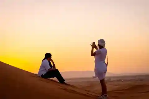 Da Fes: Tour di lusso nel deserto di 3 giorni a Marrakech via Merzouga