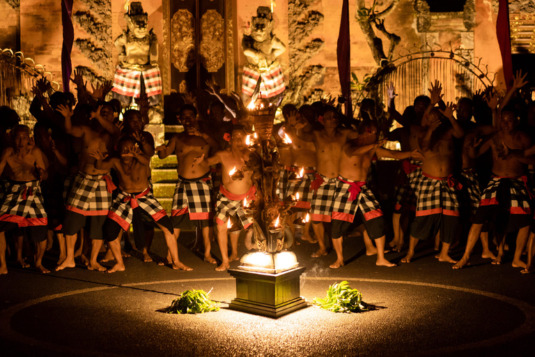 Bali: Ubud Kecak und Feuertanz Show TicketsKecak-Feuertanz (Samstag) im Desa lan Puseh-Tempel