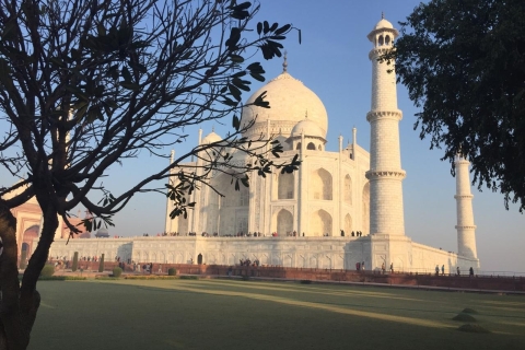 From Delhi: Same Day Taj Mahal Tour by Car with Chauffeur Private Tour From Delhi - Car, Guide, Tickets & Meal