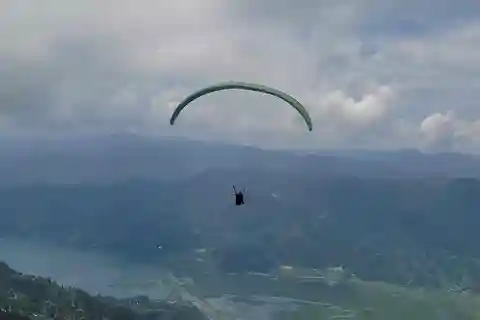 Parapendio in Nepal