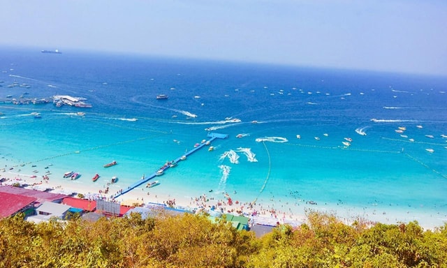 Pattaya: Coral Island (Koh Larn) Day Trip with Seafood Lunch