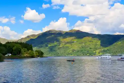 Edimburgo: Lochs delle Highlands, Glens e Hairy Coo's (piccolo gruppo)