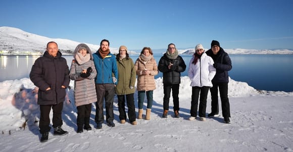 Tromsø: Scenic Minibus Tour of Kvaløya & Sommarøya