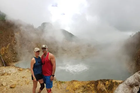 Dominica: Guided Boiling Lake Hike with Snacks