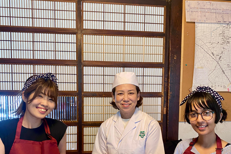 KAWAGOE: Hands-On Sushi Class 5 min from Toki no Kane