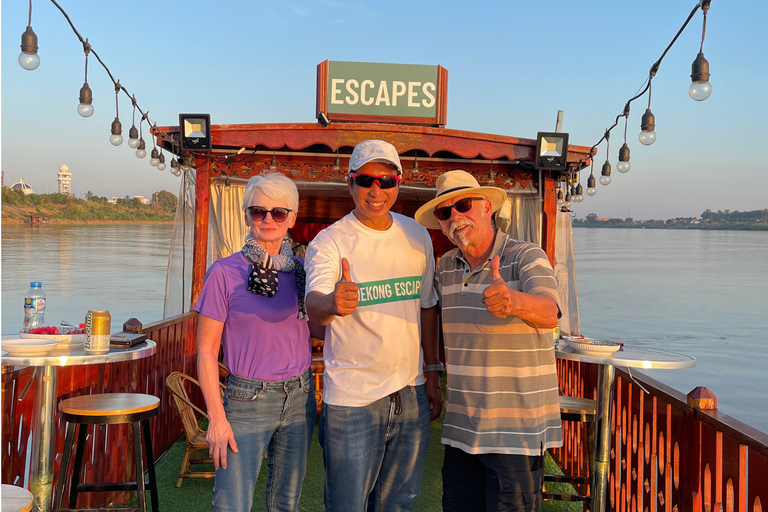 Vientiane: Mekong River Sunset Cruise with Snacks & Drinks
