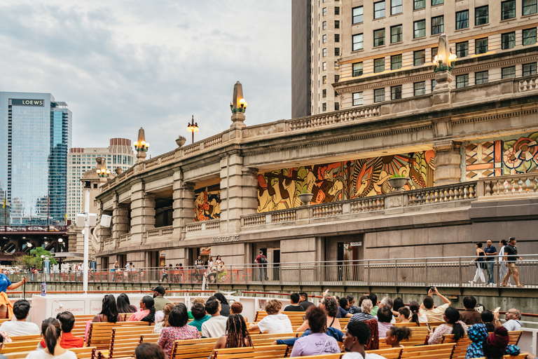 Chicago: Architecture River Cruise Skip-the-Ticket LineTrefpunt Michigan Ave