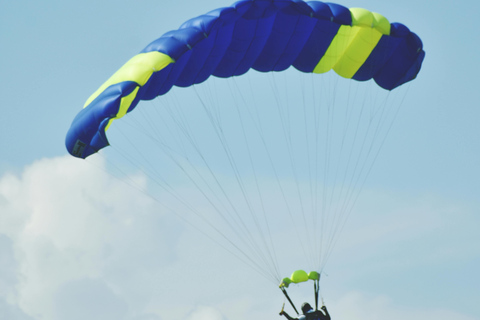 Tandem Skydiving Experience near Vilnius