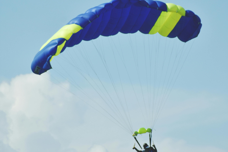 Tandem Skydiving Experience near Vilnius