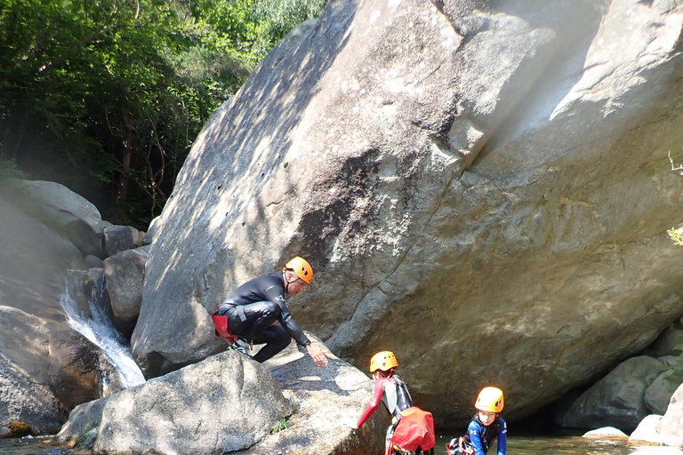 Canyoning in Girona - Freser Inferior Canyon Canyoning in Girona - Freser inferior canyon