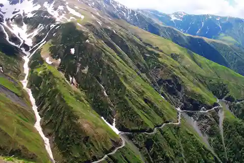 Da Tbilisi: Tour di Tusheti in jeep di 3 giorni con alloggio
