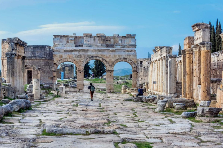 Antalya, Belek, Side, Kemer: Viagem de 1 dia a Pamukkale com almoçoDe Kemer: viagem de 1 dia para Pamukkale com almoço