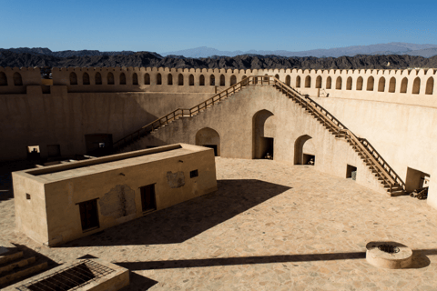 Private Historical Tour - Nizwa Fort, Bahla, Jabreen Castle
