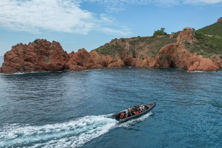 Cannes: coastline boat excursion to St Tropez via Esterel