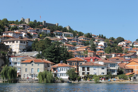 De Skopje a Tirana con visita a Ohrid