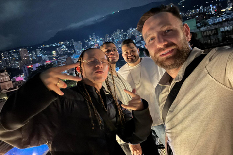Medellín: Poblado Rooftops and Local Clubs Tour with Shots