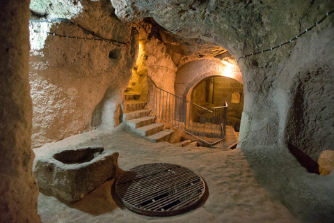 Excursion d'une journée en Cappadoce + randonnée à cheval et nuit turqueTour de la Cappadoce,Cheval,Nuit,Espagnol,Portugais,Italien