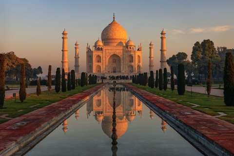 Z Delhi: Sunrise Taj Mahal Tour z ochroną słoniTylko samochód + przewodnik