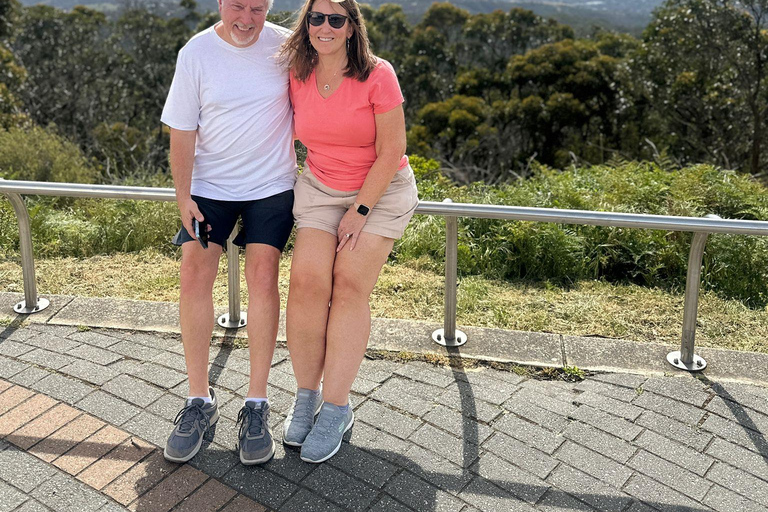 Desde Adelaida: Abraza a un Koala y Visita Histórica a Hahndorf