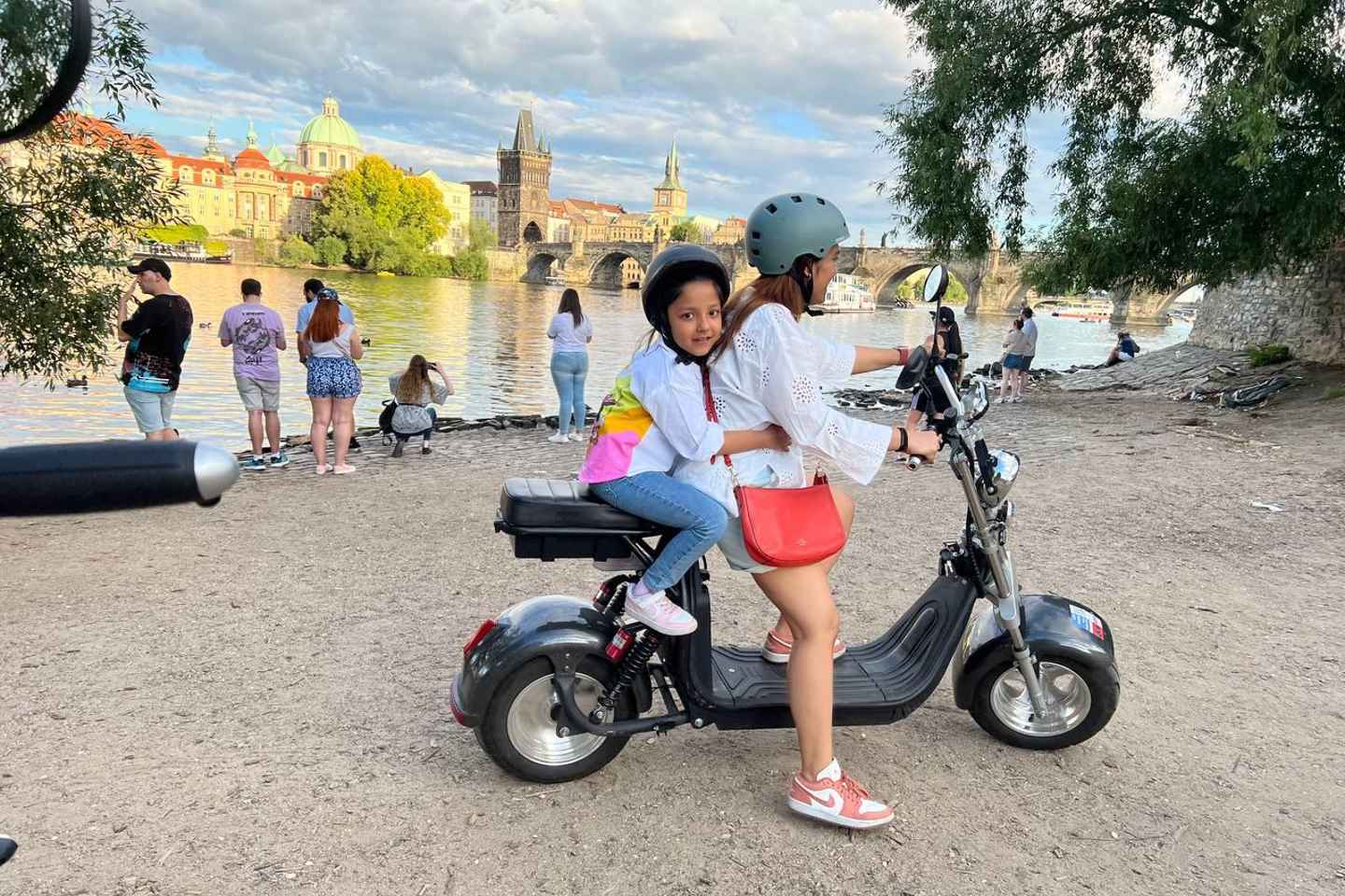 Prague 3 Hours Grand Fat-tire E-scooter Tour