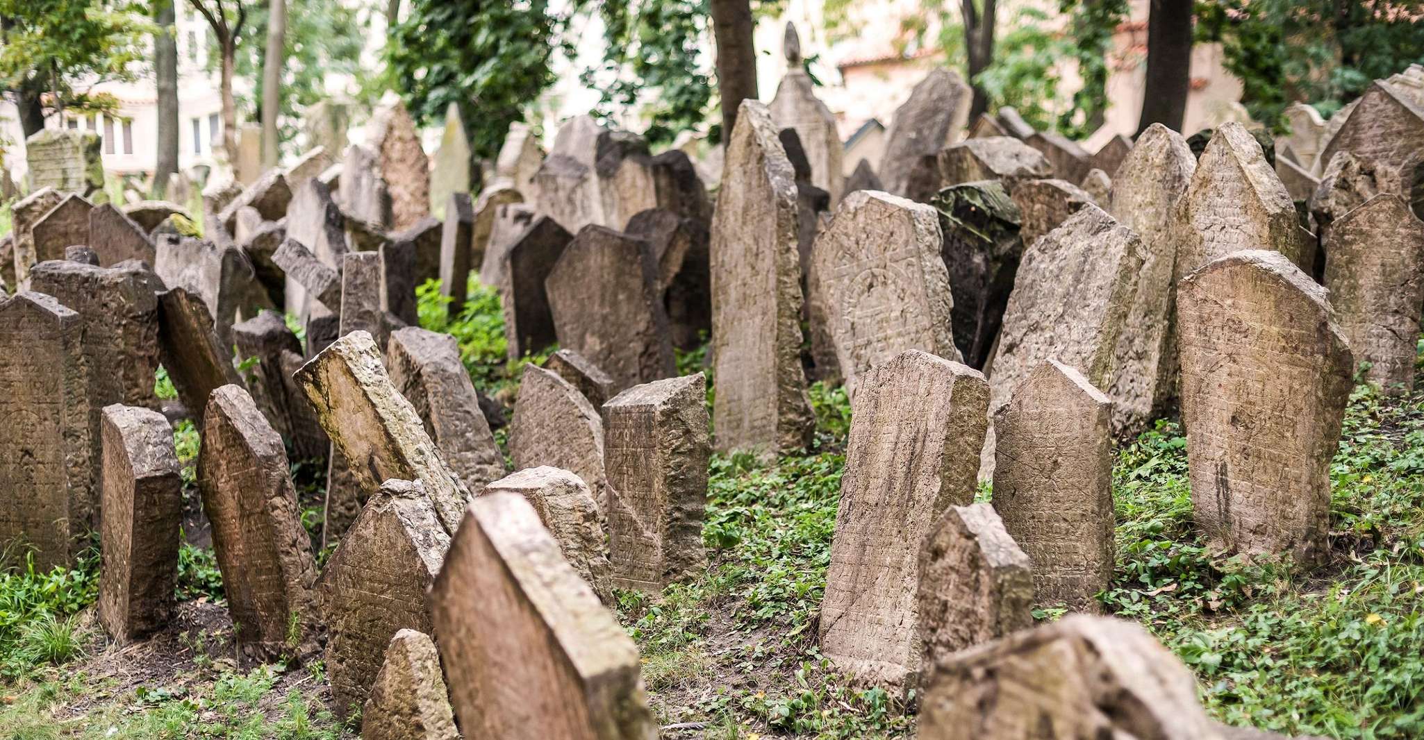 Prague: Jewish Quarter Walking Tour with Admission Tickets