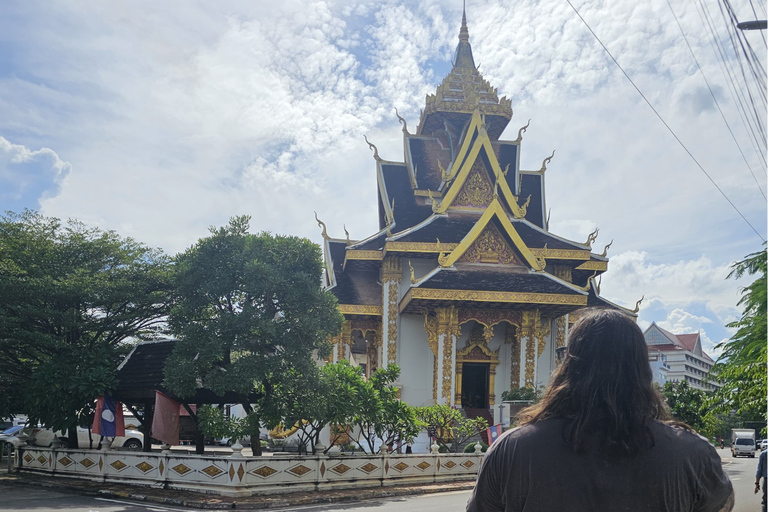 Vientiane: Private Guided City Walking Tour