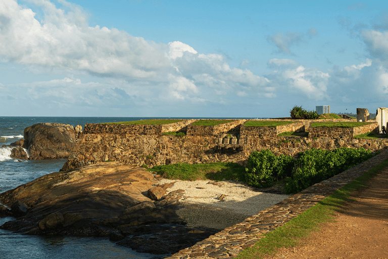 Galle Private City Tour with Fort, Beaches & Turtle Hatchery