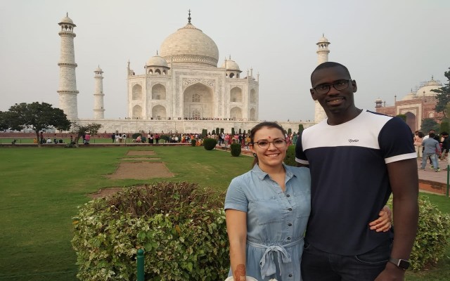 Visit One Day Trip of Taj Mahal & Fatehpur Sikri in Agra, India