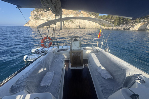 Cala Galdana - Full-day sailing trip (8 hours) Full-day sailing trip through the coves of southern Menorca (max. 4 people)