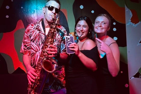 Premium Pub Crawl & Ruin Bars – Free Shots & VIP Entry Club