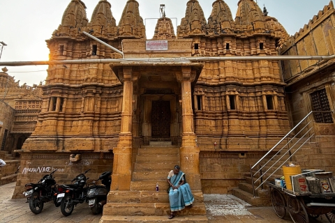 Goldenes Dreieck Tour mit Jodhpur & Jaisalmer 9Nächte/10TageAc Auto + Flugticket + Nur Reiseleiter