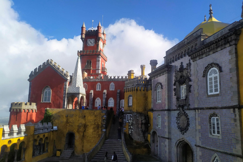 From Lisbon: Nazare and Sintra Private Tour From Lisbon: Sintra and Nazare Private Tour